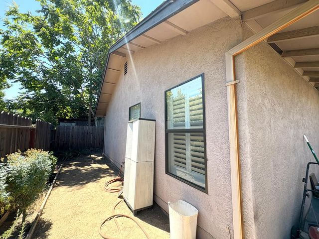 1032 Souza St, Turlock, CA 95380