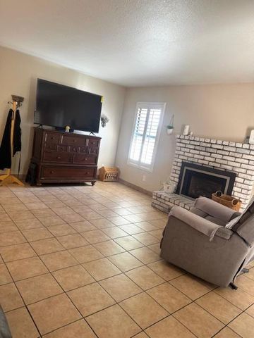 1032 Souza St, Turlock, CA 95380