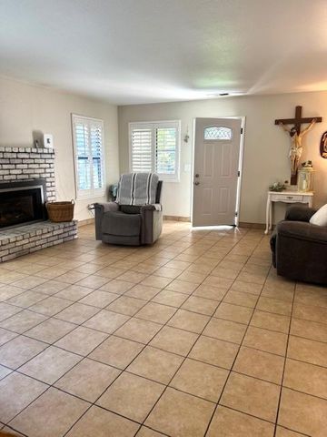 1032 Souza St, Turlock, CA 95380