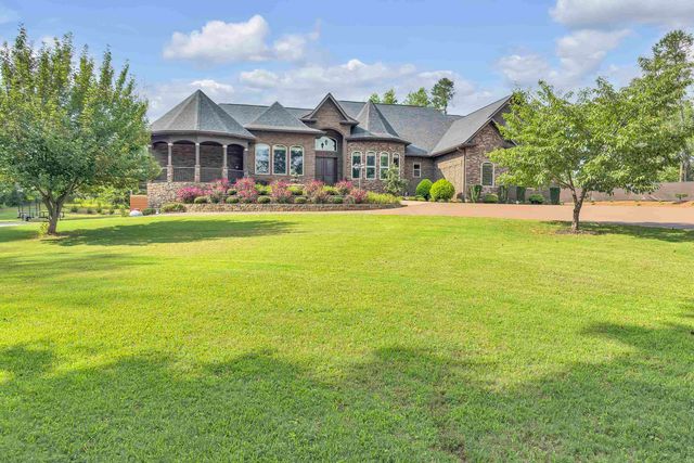 983 Foster Road, Inman, SC 29349