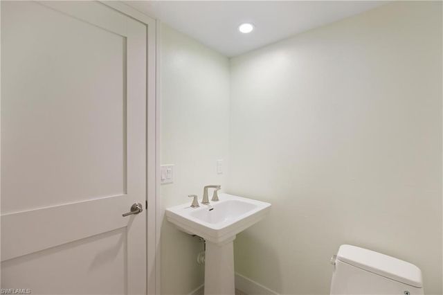 2316 Gulf Shore BLVD N # 411, Naples, FL 34103