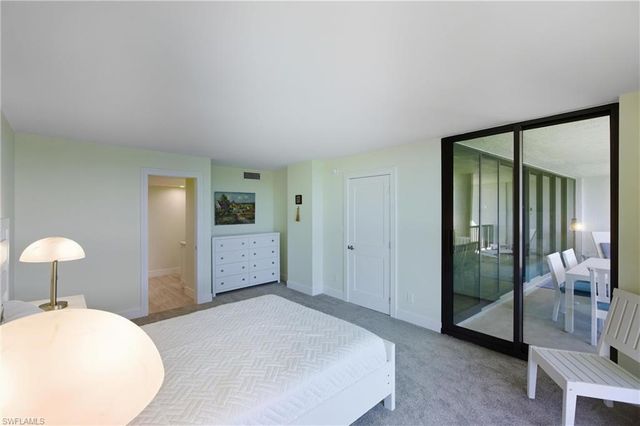 2316 Gulf Shore BLVD N # 411, Naples, FL 34103