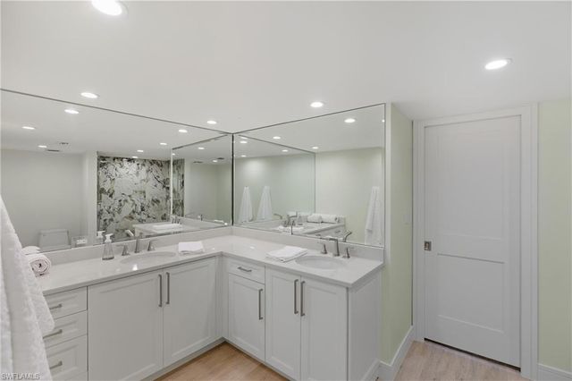 2316 Gulf Shore BLVD N # 411, Naples, FL 34103