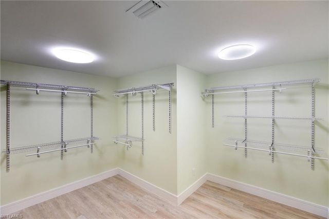 2316 Gulf Shore BLVD N # 411, Naples, FL 34103