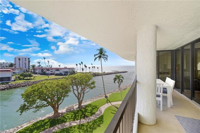 2316 Gulf Shore BLVD N # 411, Naples, FL 34103