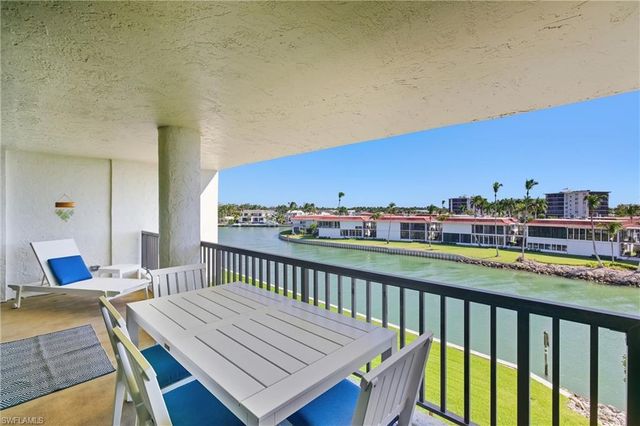 2316 Gulf Shore BLVD N # 411, Naples, FL 34103