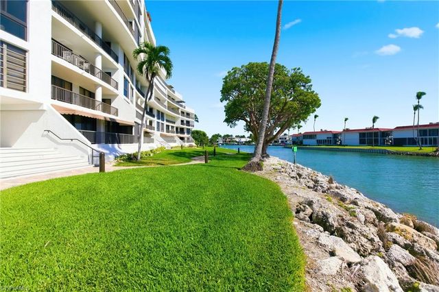 2316 Gulf Shore BLVD N # 411, Naples, FL 34103