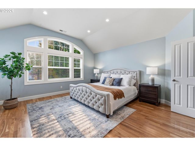 5308 SOUTHWOOD Dr, Lake Oswego, OR 97035