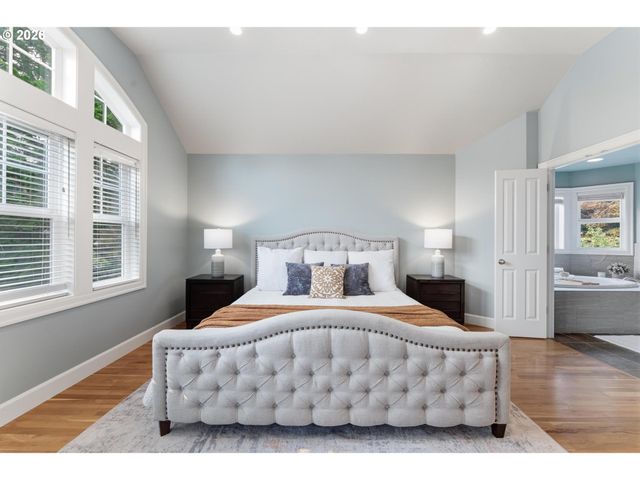 5308 SOUTHWOOD Dr, Lake Oswego, OR 97035