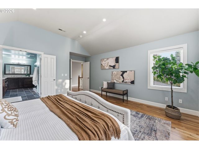 5308 SOUTHWOOD Dr, Lake Oswego, OR 97035