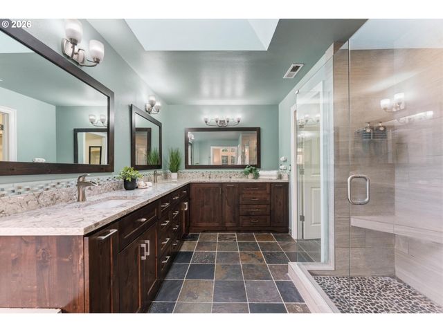 5308 SOUTHWOOD Dr, Lake Oswego, OR 97035