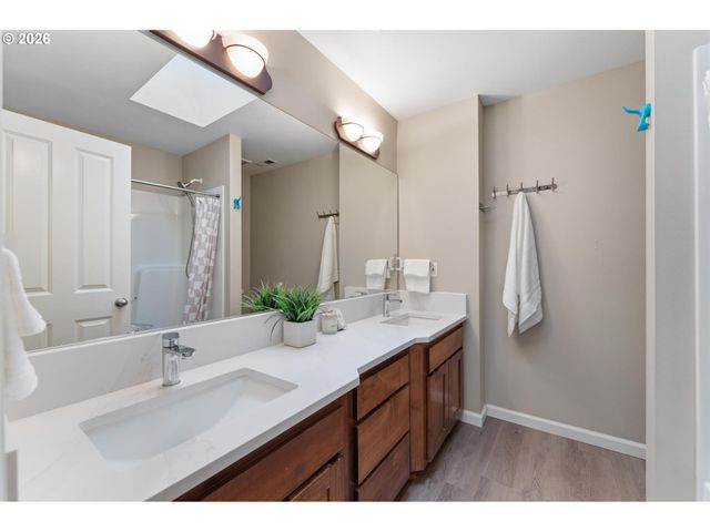 5308 SOUTHWOOD Dr, Lake Oswego, OR 97035