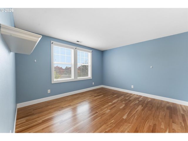 5308 SOUTHWOOD Dr, Lake Oswego, OR 97035