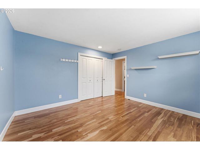 5308 SOUTHWOOD Dr, Lake Oswego, OR 97035