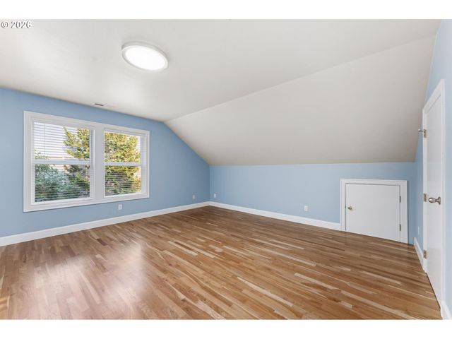 5308 SOUTHWOOD Dr, Lake Oswego, OR 97035