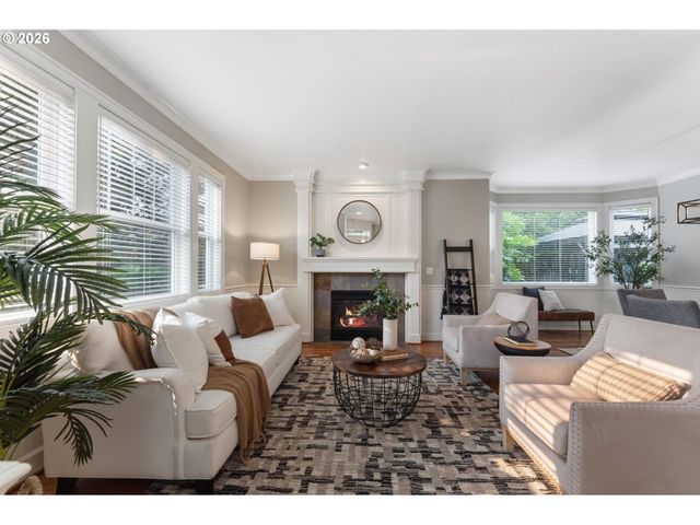 5308 SOUTHWOOD Dr, Lake Oswego, OR 97035