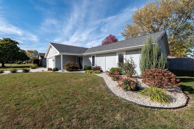 911 Glen Eagle Lane, Fort Wayne, IN 46845