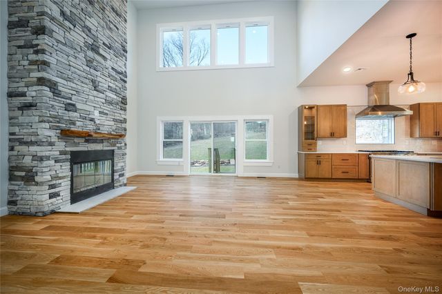 133 W Mombasha Road, Monroe, NY 10950