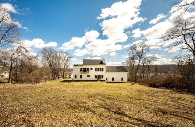 133 W Mombasha Road, Monroe, NY 10950