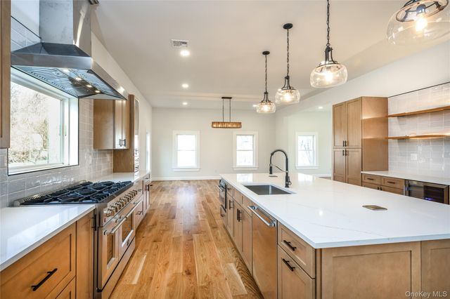 133 W Mombasha Road, Monroe, NY 10950