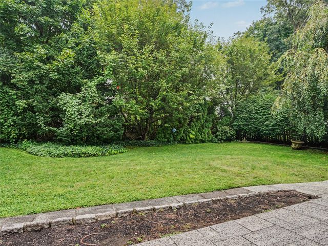 67 Heatherdell Road, Ardsley, NY 10502