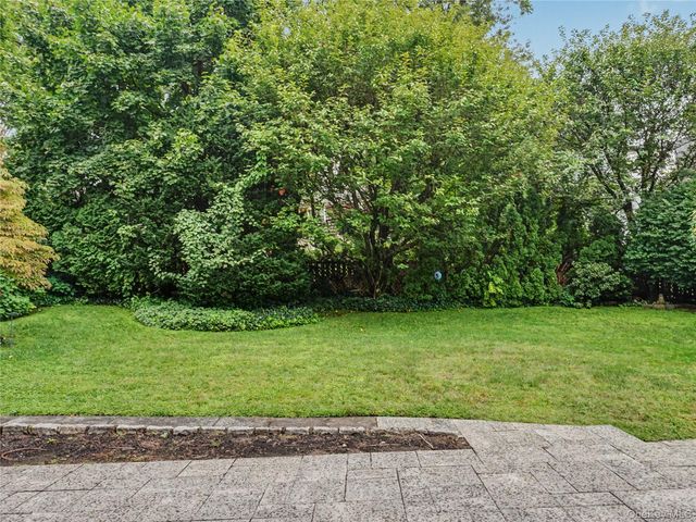 67 Heatherdell Road, Ardsley, NY 10502
