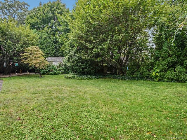 67 Heatherdell Road, Ardsley, NY 10502