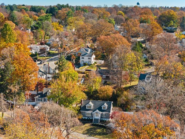 67 Heatherdell Road, Ardsley, NY 10502
