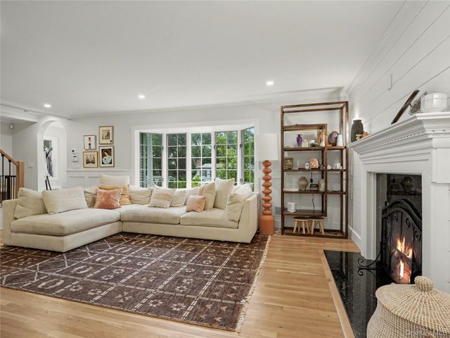 67 Heatherdell Road, Ardsley, NY 10502