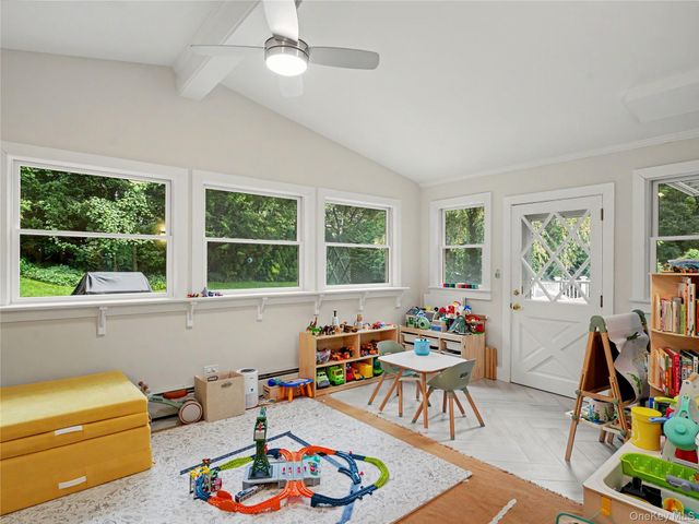 67 Heatherdell Road, Ardsley, NY 10502