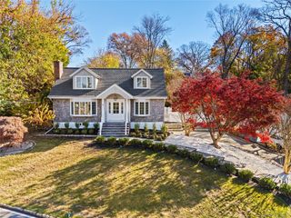 67 Heatherdell Road, Ardsley, NY 10502