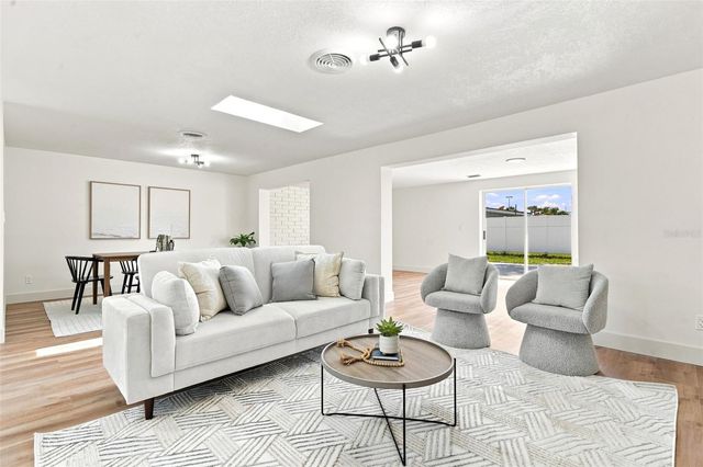 2542 W CORAL WAY, Daytona Beach, FL 32118