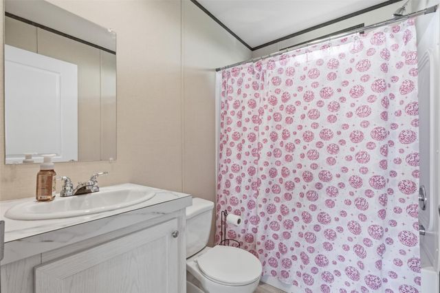 246 San Fernando RD, Kyle, TX 78640