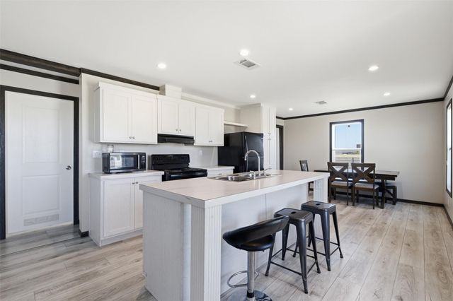 246 San Fernando RD, Kyle, TX 78640