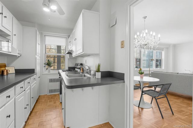 3 Washington Square 4D, Larchmont, NY 10538
