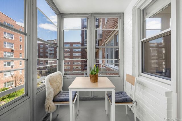 3 Washington Square 4D, Larchmont, NY 10538