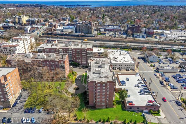 3 Washington Square 4D, Larchmont, NY 10538