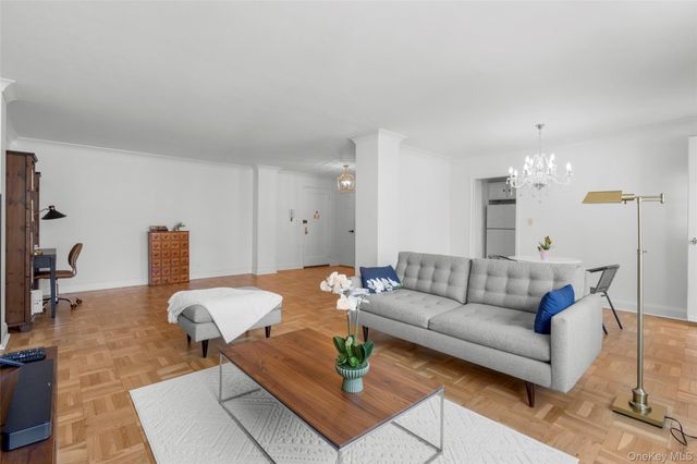 3 Washington Square 4D, Larchmont, NY 10538