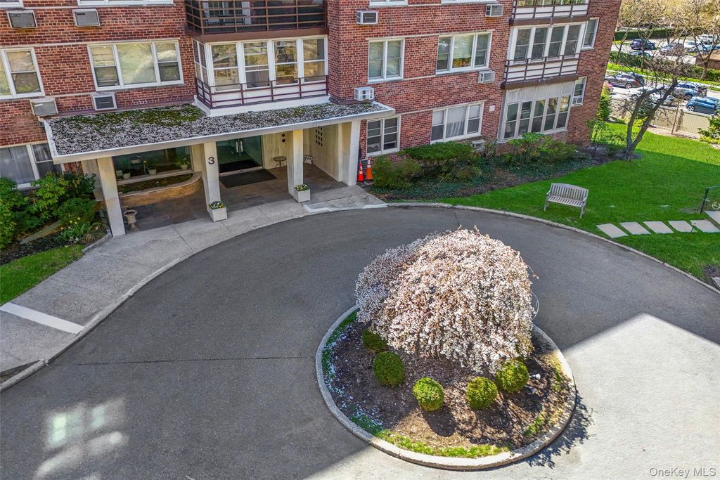 3 Washington Square 4D, Larchmont, NY 10538