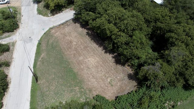 2000 Brookes Street, Fort Worth, TX 76105