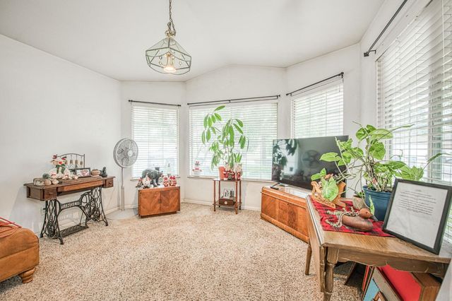 4996 W Decatur Avenue, Fresno, CA 93722