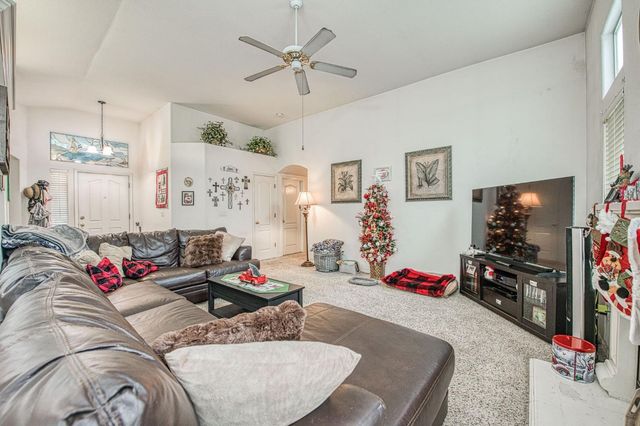 4996 W Decatur Avenue, Fresno, CA 93722