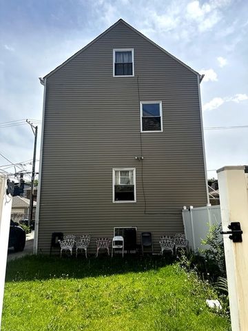 2853 W 40th Street, Chicago, IL 60632