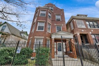 2853 W 40th Street, Chicago, IL 60632