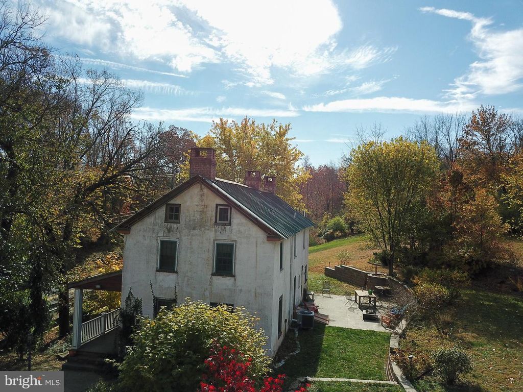 121 METKA RD, Schwenksville, PA 19473
