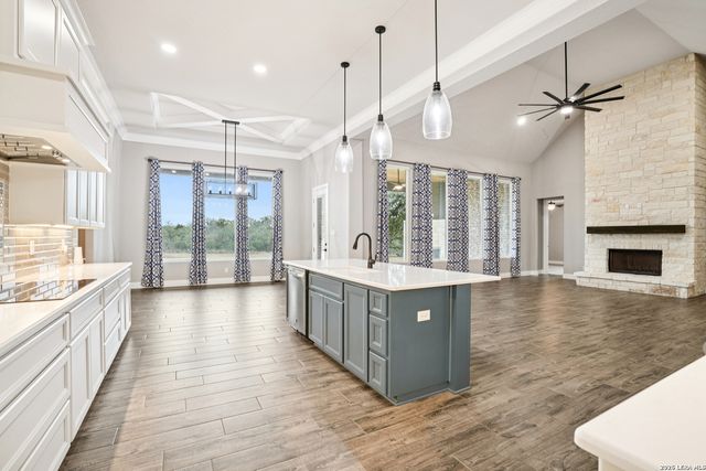 451 Stone Loop, Castroville, TX 78009