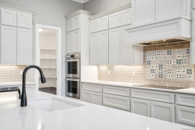 451 Stone Loop, Castroville, TX 78009