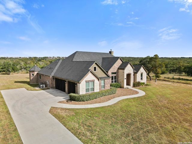 451 Stone Loop, Castroville, TX 78009