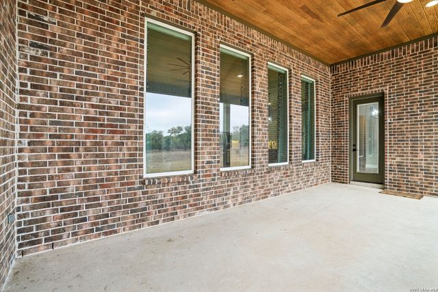 451 Stone Loop, Castroville, TX 78009