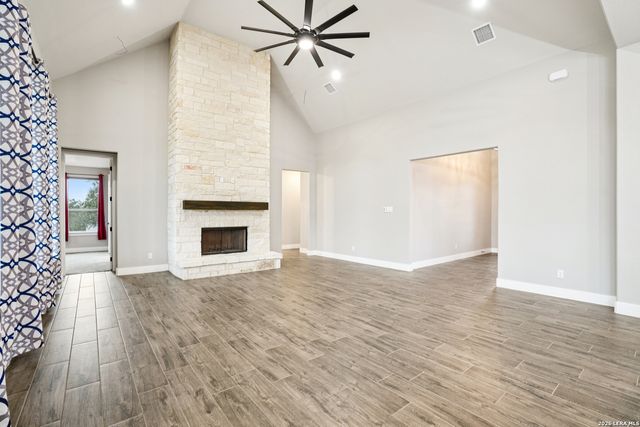 451 Stone Loop, Castroville, TX 78009